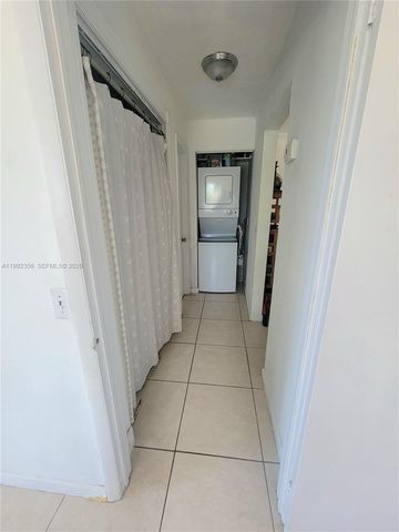 1230 NE 139th Street 304, North Miami, FL 33161