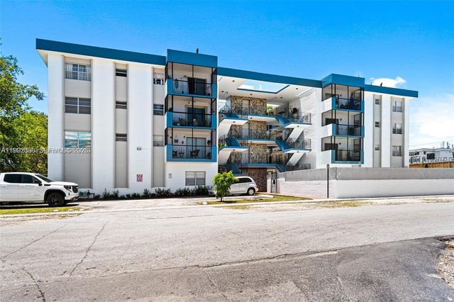 1230 NE 139th Street 304, North Miami, FL 33161