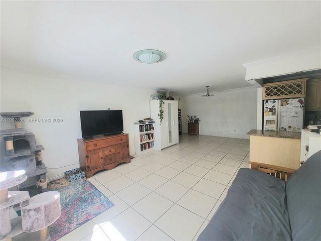1230 NE 139th Street 304, North Miami, FL 33161