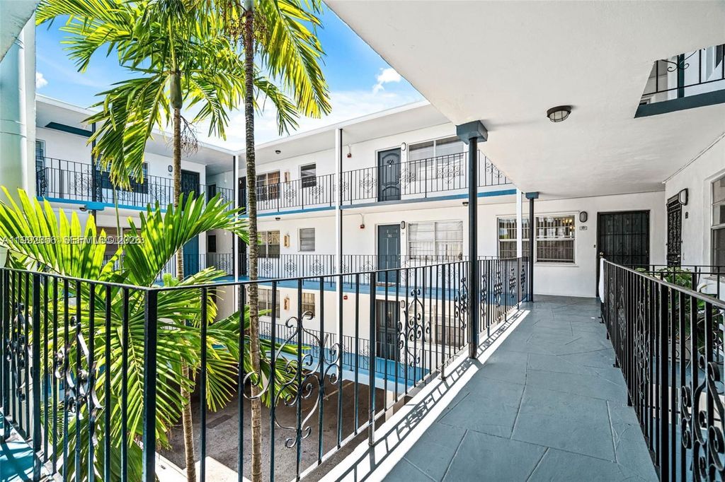 1230 NE 139th Street 304, North Miami, FL 33161