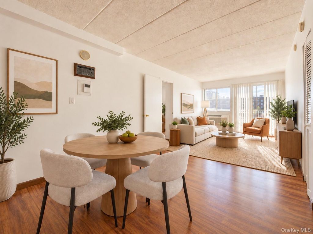76-01 113th Street 6/D, Forest Hills, NY 11375 — photo 2