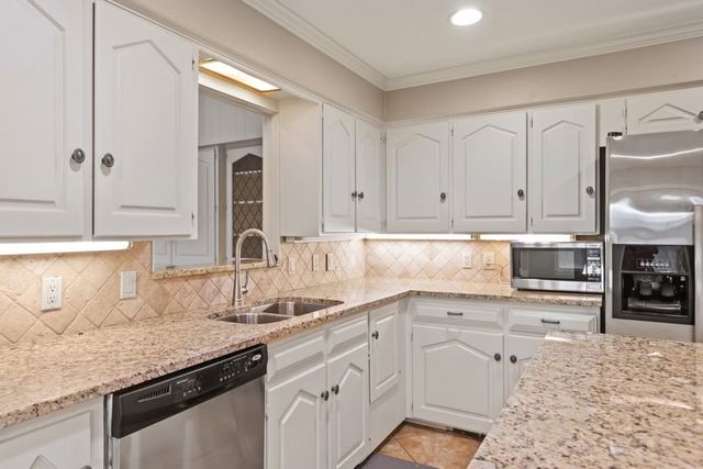 6950 Joyce Way, Dallas, TX 75225