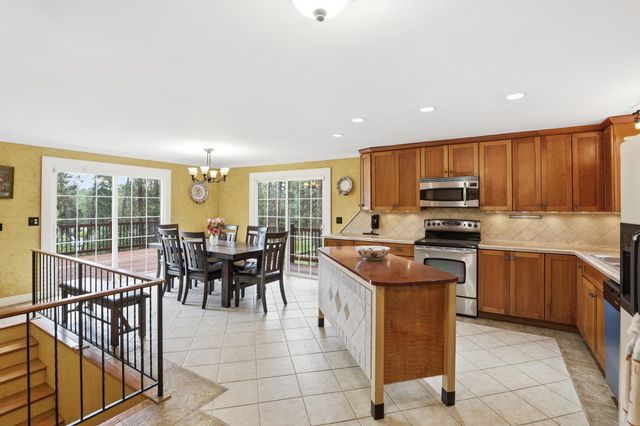6421 S Dorset Rd, Spokane, WA 99224