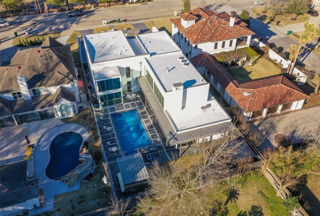 11905 Barryknoll Lane, Houston, TX 77024