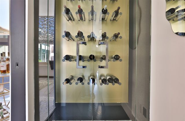 11905 Barryknoll Lane, Houston, TX 77024