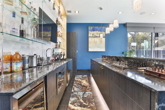 11905 Barryknoll Lane, Houston, TX 77024