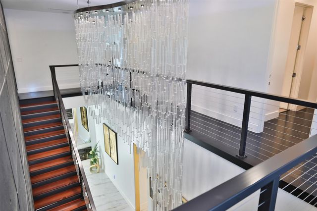 11905 Barryknoll Lane, Houston, TX 77024