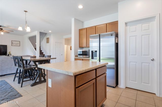 10221 W PUGET Avenue, Peoria, AZ 85345