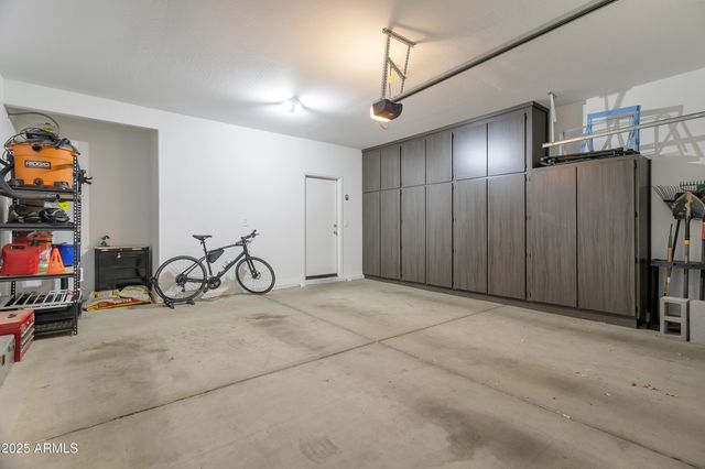 10221 W PUGET Avenue, Peoria, AZ 85345