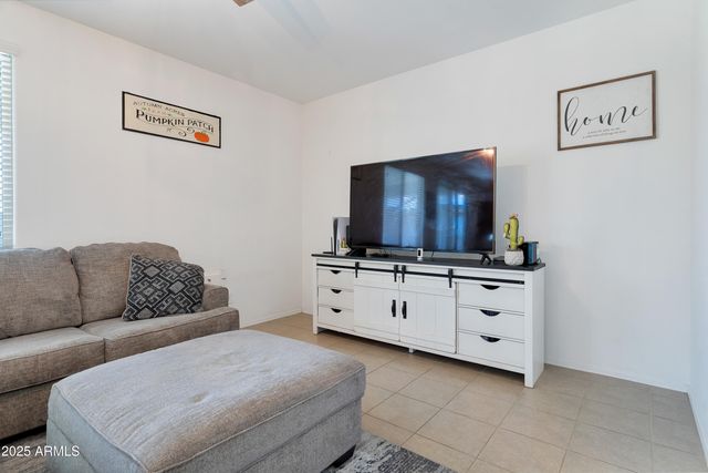 10221 W PUGET Avenue, Peoria, AZ 85345