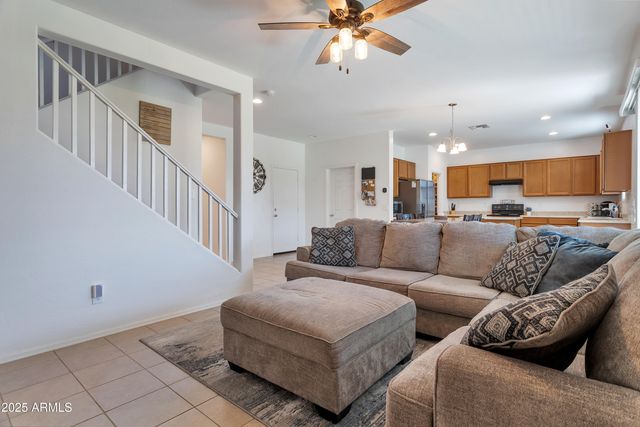 10221 W PUGET Avenue, Peoria, AZ 85345