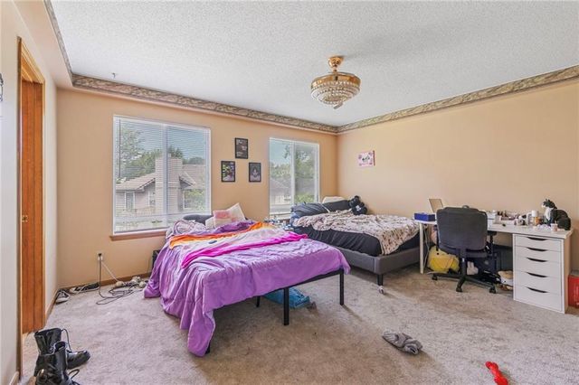 403 NE Station Drive, Lee's Summit, MO 64086