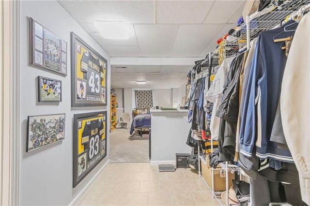403 NE Station Drive, Lee's Summit, MO 64086