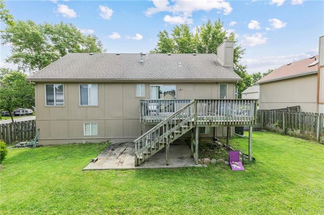 403 NE Station Drive, Lee's Summit, MO 64086