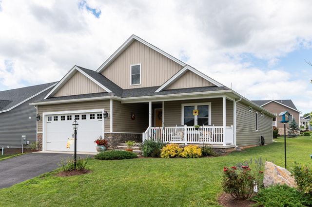 133 LAKE VIEW CIR, Waynesboro, VA 22980