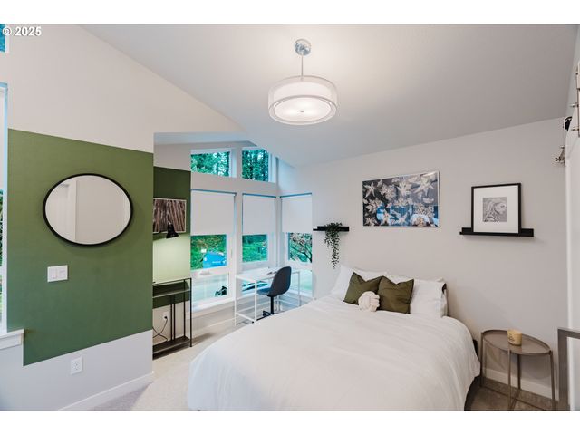 3937 Se COUSTEAU Dr, Salem, OR 97302