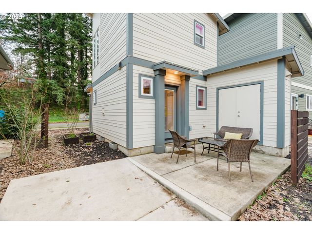 3937 Se COUSTEAU Dr, Salem, OR 97302