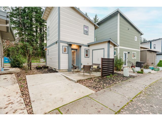 3937 Se COUSTEAU Dr, Salem, OR 97302