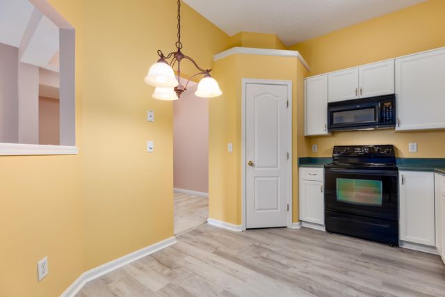 7099 Putters Point, Burlington, KY 41005