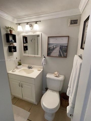 5313 Collins Avenue 710, Miami Beach, FL 33140