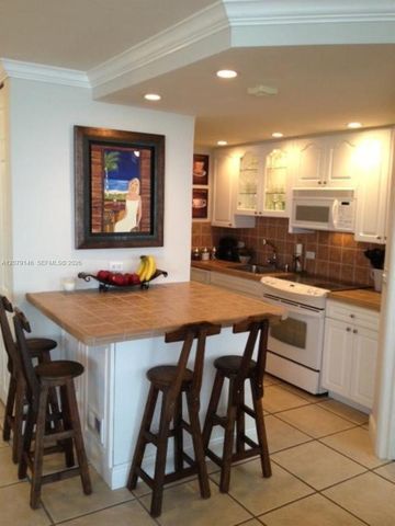 5313 Collins Avenue 710, Miami Beach, FL 33140