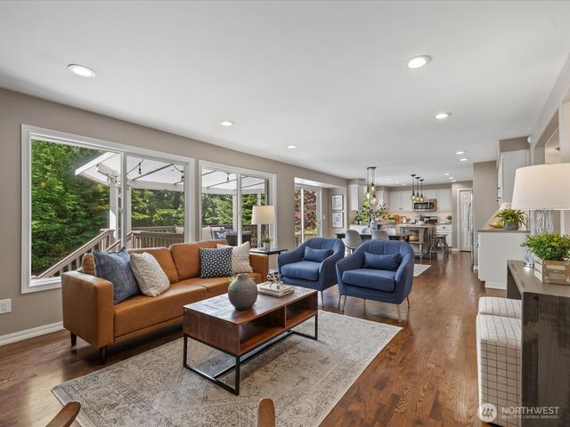 15810 62nd Ave SE, Snohomish, WA 98296