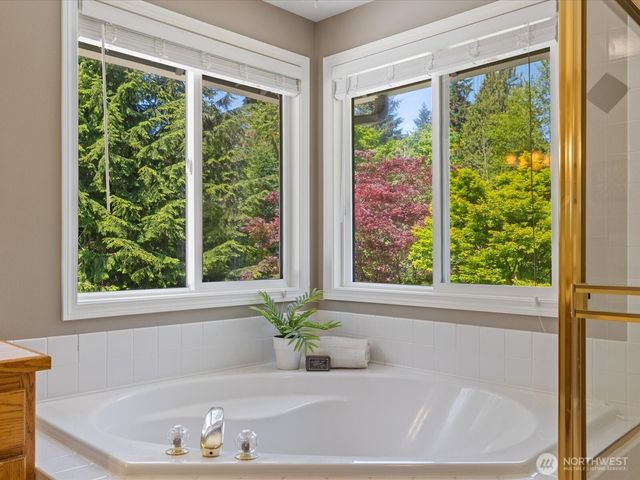 15810 62nd Ave SE, Snohomish, WA 98296
