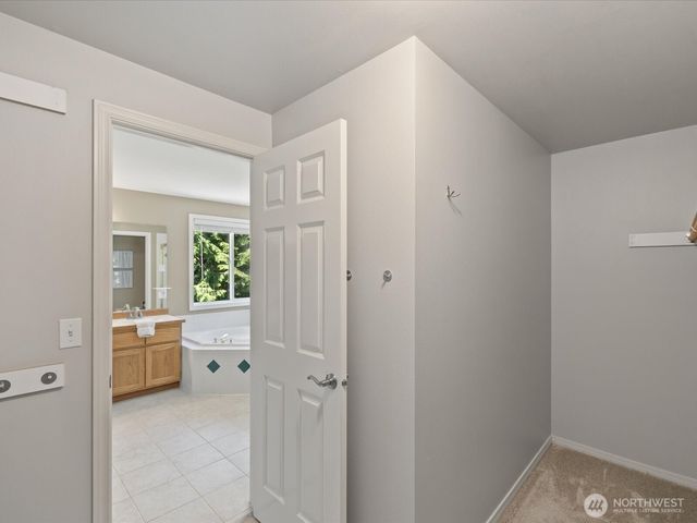 15810 62nd Ave SE, Snohomish, WA 98296