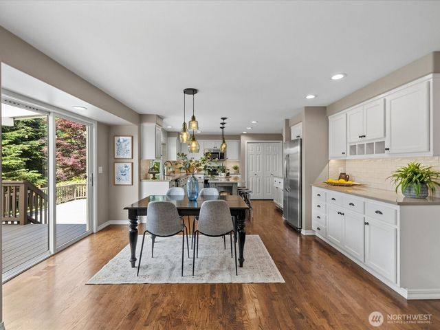 15810 62nd Ave SE, Snohomish, WA 98296