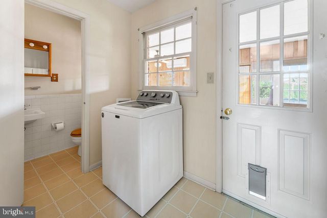 114 WILLIAMSON RD, Winchester, VA 22602