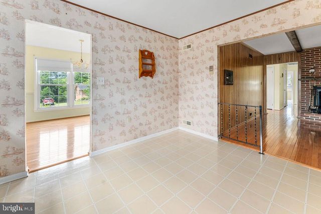 114 WILLIAMSON RD, Winchester, VA 22602