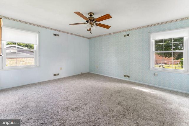 114 WILLIAMSON RD, Winchester, VA 22602