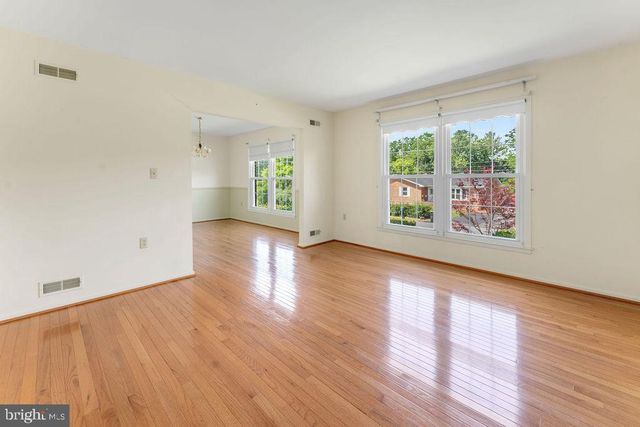 114 WILLIAMSON RD, Winchester, VA 22602