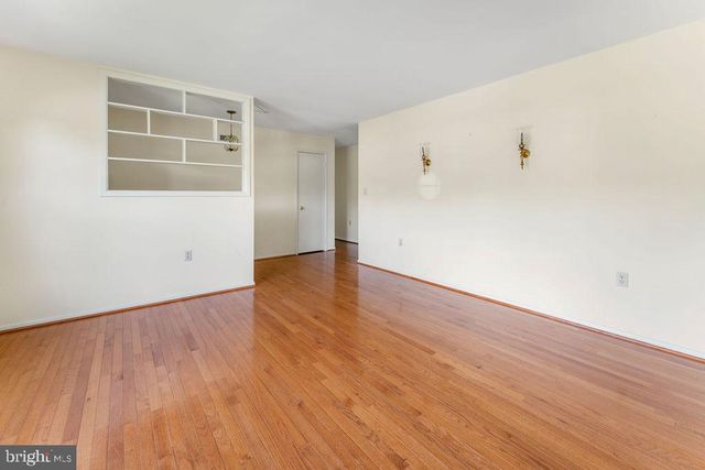 114 WILLIAMSON RD, Winchester, VA 22602