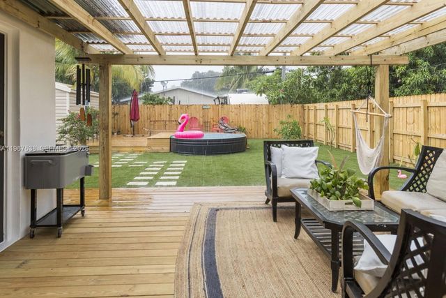 1512 NW 4th Ave, Fort Lauderdale, FL 33311