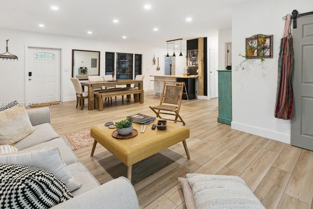 1512 NW 4th Ave, Fort Lauderdale, FL 33311