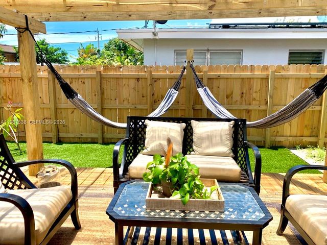 1512 NW 4th Ave, Fort Lauderdale, FL 33311