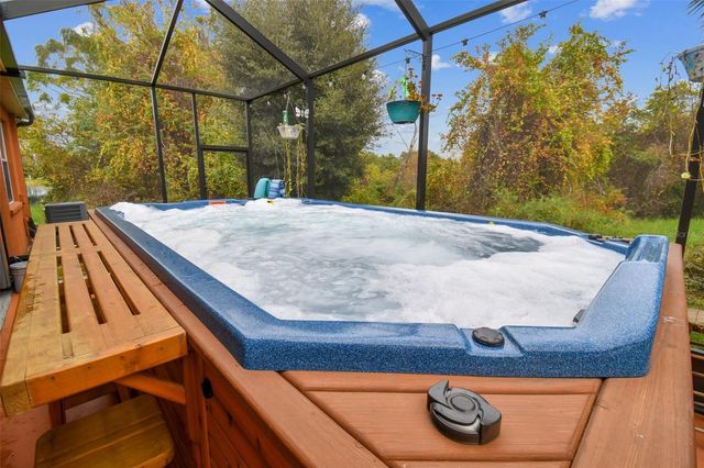 11338 LAUREL BROOK COURT, Riverview, FL 33569