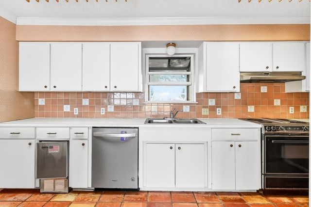 1318 Sandpiper Dr, Corpus Christi, TX 78412