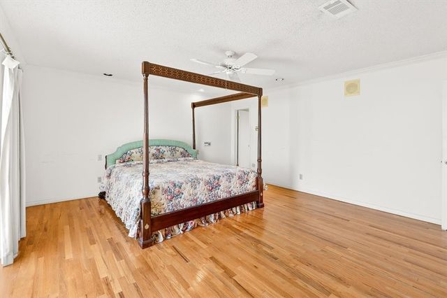 1318 Sandpiper Dr, Corpus Christi, TX 78412