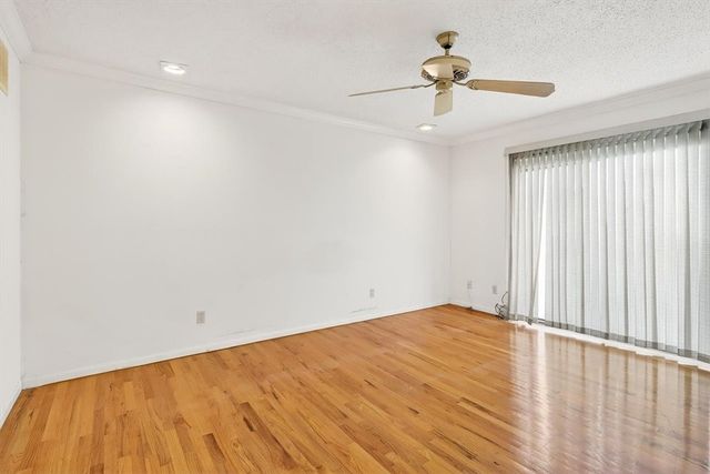 1318 Sandpiper Dr, Corpus Christi, TX 78412