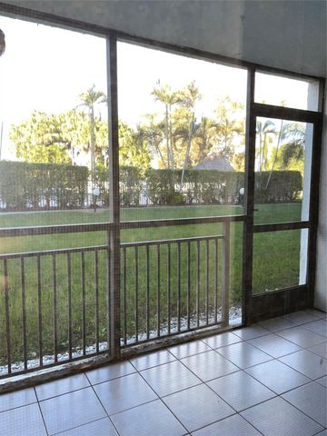 16051 Blatt Blvd 103, Weston, FL 33326