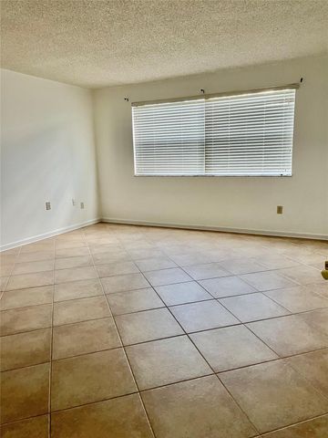 16051 Blatt Blvd 103, Weston, FL 33326