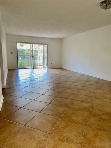 16051 Blatt Blvd 103, Weston, FL 33326