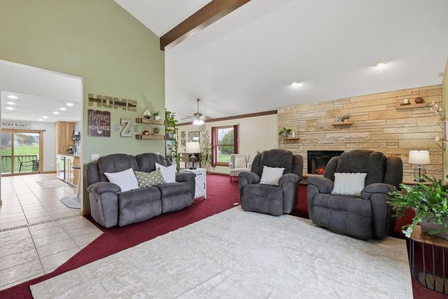 9021 County Road KP, Cross Plains, WI 53528