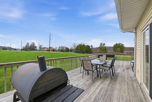 9021 County Road KP, Cross Plains, WI 53528