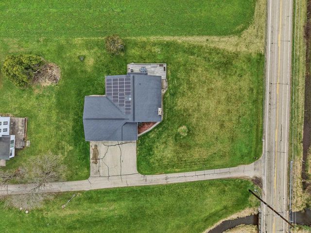 9021 County Road KP, Cross Plains, WI 53528