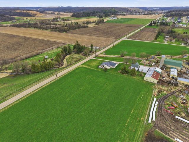 9021 County Road KP, Cross Plains, WI 53528