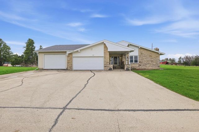 9021 County Road KP, Cross Plains, WI 53528