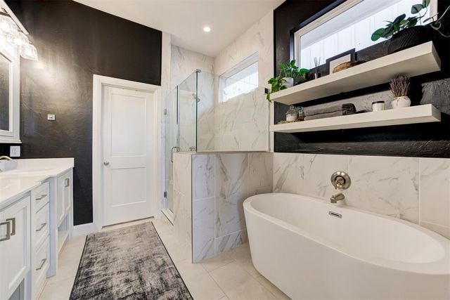 1748 Plaza District Drive, Edmond, OK 73034